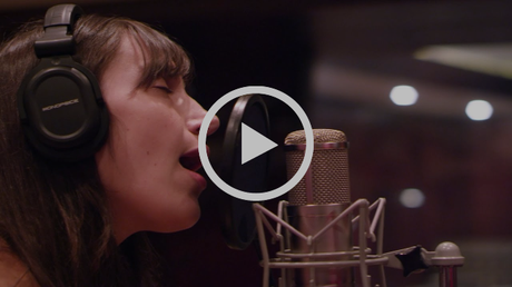 Las Robertas Debuts New Video