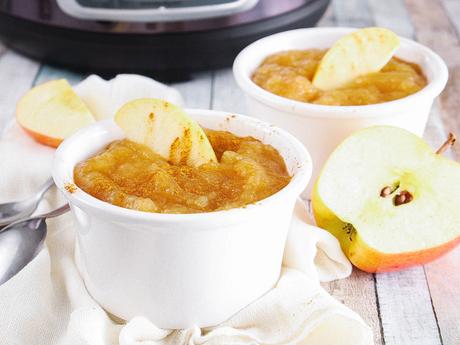 Instant Pot Applesauce with Cinnamon and Honey