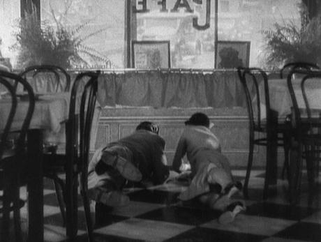 Scarface (1932) – Tony’s Brown Striped Suit Scarface (1932) – Tony’s Brown Striped Suit
