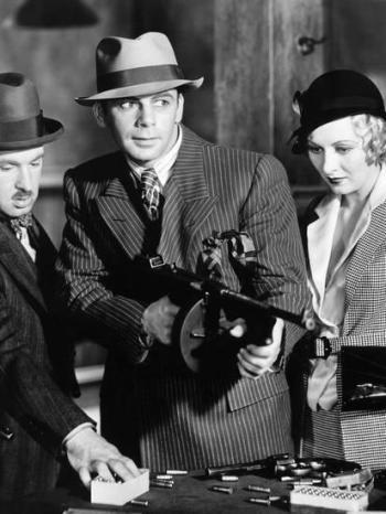 Scarface (1932) – Tony’s Brown Striped Suit Scarface (1932) – Tony’s Brown Striped Suit