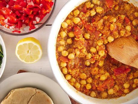 Curried Chickpea and Quinoa Flatbread