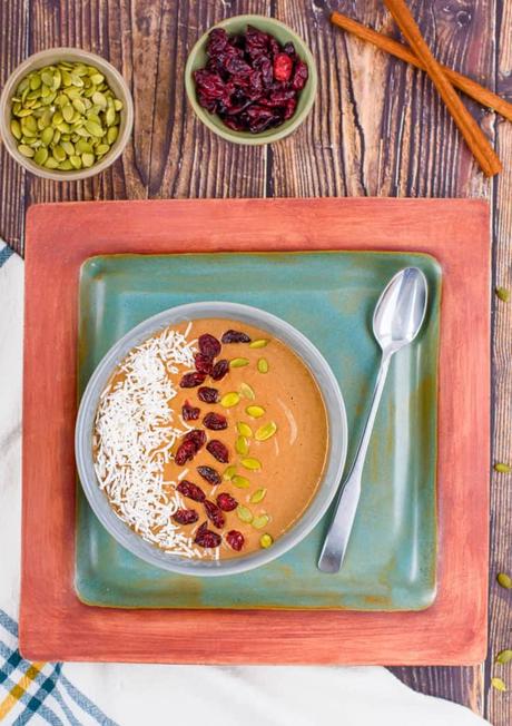 Pumpkin Spice Latte Smoothie Bowl