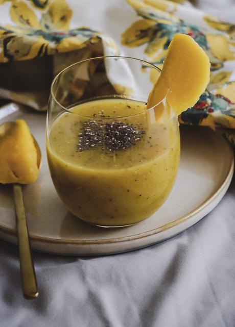 chia drink, mango coconut chia drink, summer drink, mango, vegan, gluten free drink, food, myriad musings. 