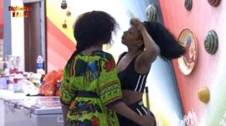 BBNaija 2019: Funny Moment Male Housemates Mimic Tacha, Mercy’s Fight (Video)