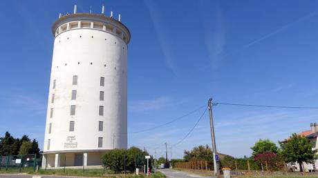 Gironde's finest water towers