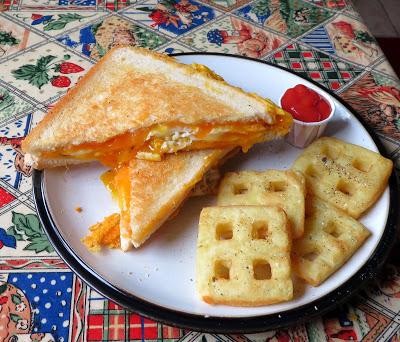 Fried Egg Grilled Cheese