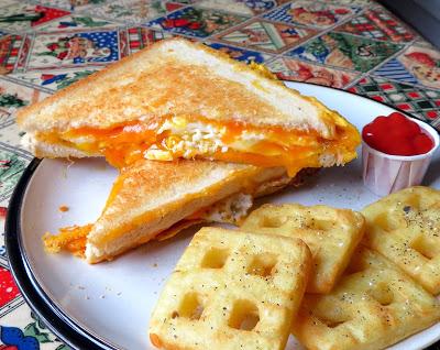 Fried Egg Grilled Cheese