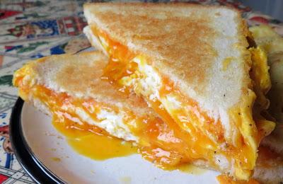 Fried Egg Grilled Cheese