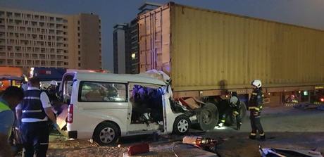 Deadly minibus accident in Dubai leaves 8 people dead, 6 others injured