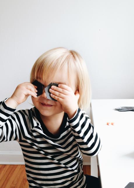 Toddler Friendly 3D Paper Spiders for Halloween