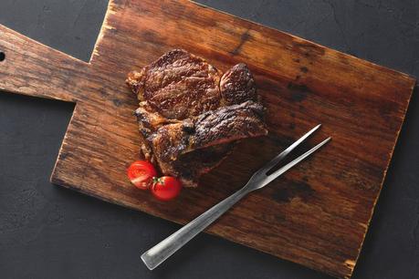 Does evidence support limiting red meat?