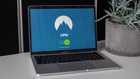 Canada is it safe to surf online without VPN