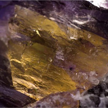 Fluorite: the stone of extraterrestrial wisdom