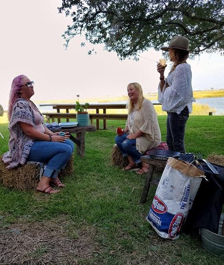 girls’ night grilling: an unforgettable feast with kingsford charcoal