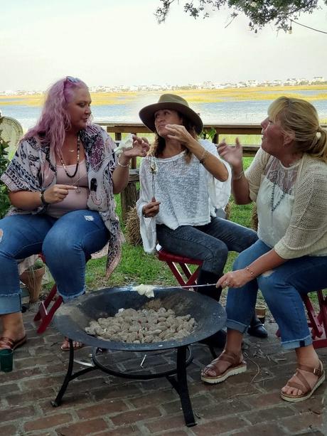girls’ night grilling: an unforgettable feast with kingsford charcoal
