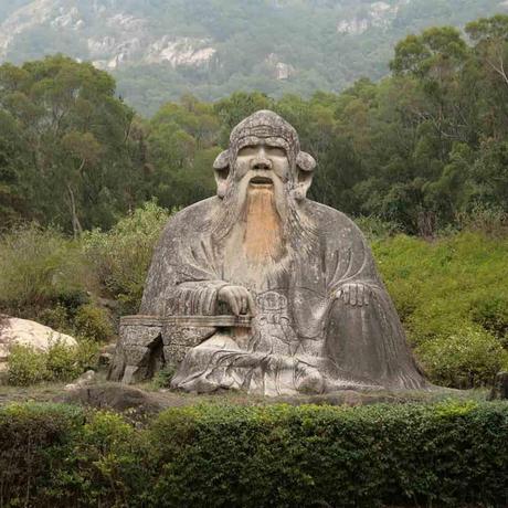 Lao Tzu: Manual for a life of abundance