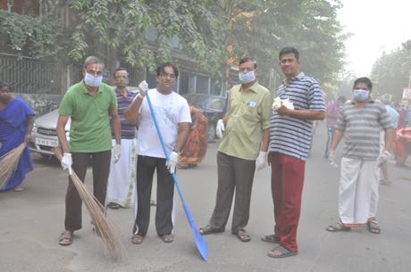 cleansing the Nation ~ Modiji plogging at Mahabalipuram