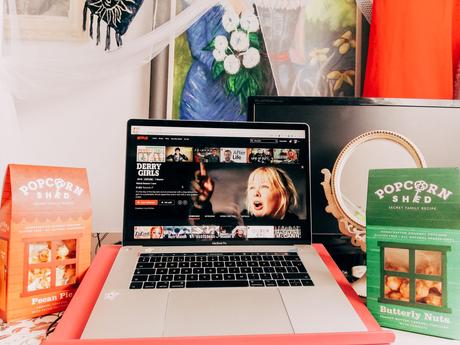 My Current Netflix Favourites & The Best Popcorn!*