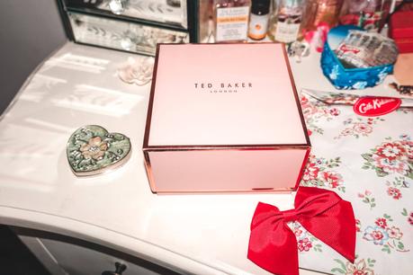 Beautiful Personalised Mother’s Day Gifts from the Gift Experience!*