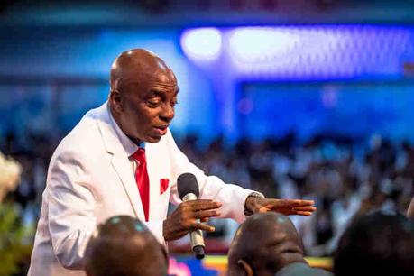 Bishop Oyedepo Of Winners’ Chapel Acquires New Helicopter