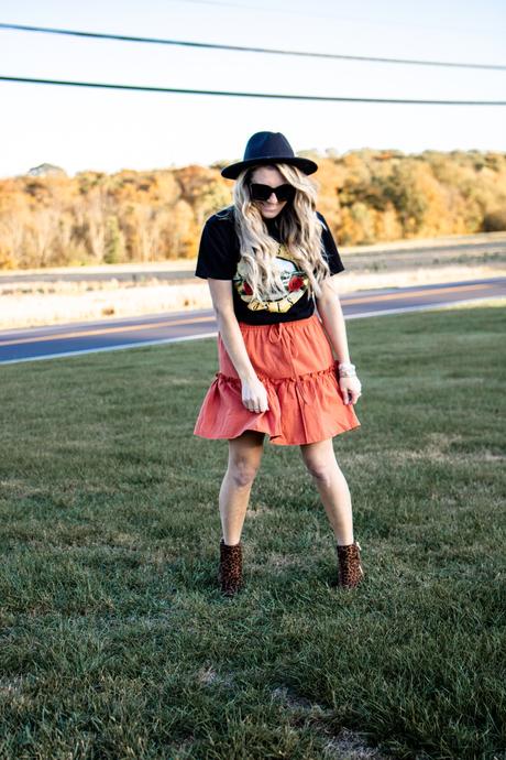 Amazon Fall Fashion under $25- flare skirt