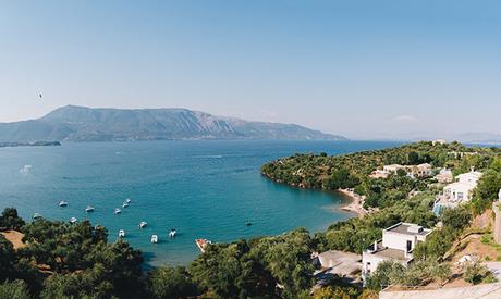 Gorgeous romantic peach and white wedding in Corfu