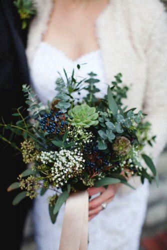 wedding colors 2019 bridal bouquet with greenery and succulents 3photography