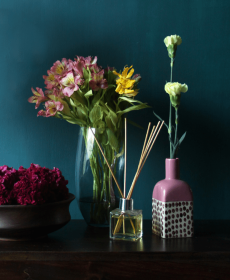 Stop and smell the roses: Fresh flowers in home decor