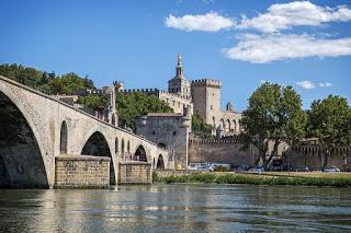 A City Guide to Avignon, France