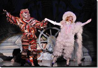 Review: Cats (Broadway in Chicago)