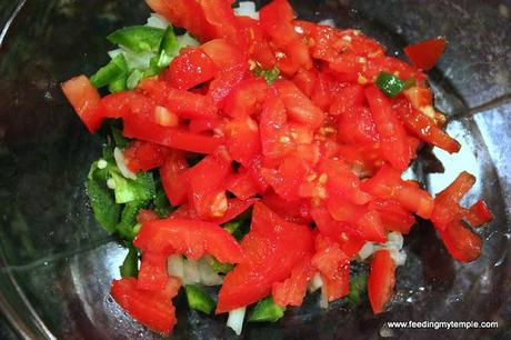 Chunky Restaurant Style Guacamole