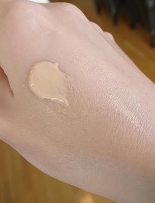 Review: Liz Earle Sheer Skin Tint