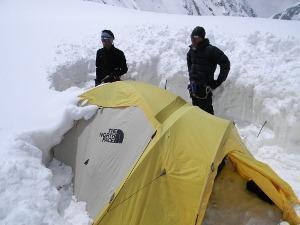 Himalaya 2012: Himex Cancellation Leaves Vacuum On Everest, Climbers Make Summit Bids Elsewhere