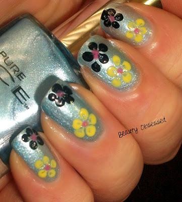 A Year's Challenge Week 19: Floral Mani