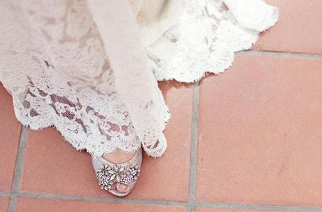 romantic Spanish inspired wedding on Green Wedding Shoes blog