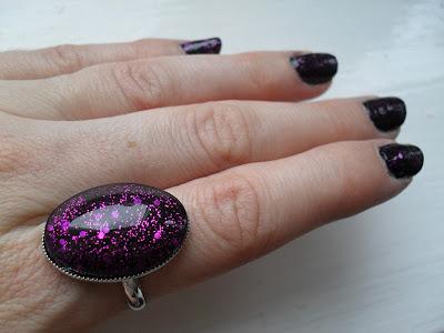 Matchy matchy minute makes - Ta-Dah! Tuesday - nail polish jewellery