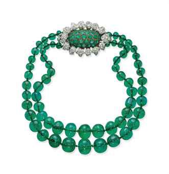 Emerald and Diamond Necklace at 598 carats is without a doubt one of the most stunning ever created!