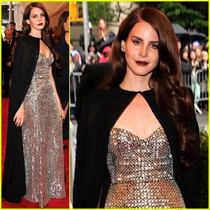 Lana Del Rey Sparkles on the Red Carpet