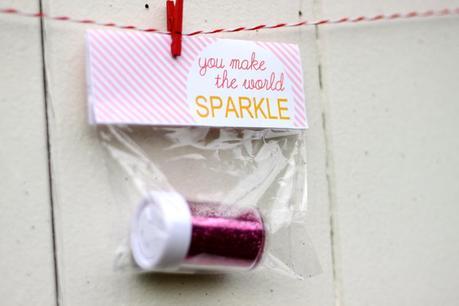 Free Printable Friday: Glitter!