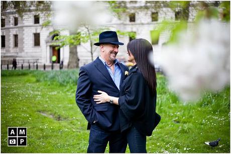 London in love – a romantic Engagement Shoot.