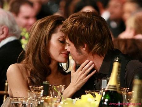 Brad Pitt Angelina Jolie kiss