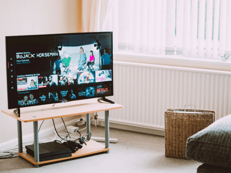 4 Reasons You Should Purchase a Smart TV