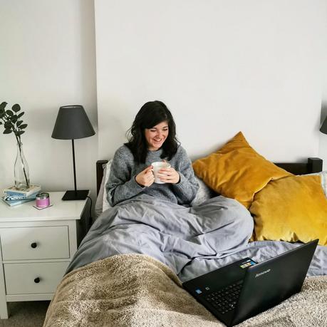 Lifestyle|| Why I still couldn’t replace my laptop with my phone