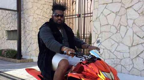 Nigerian Billionaire To Sign Davido For $100 Million Nigerian Billionaire To Sign Davido For $100 Million