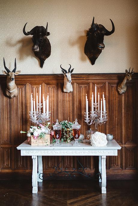 Jewish fairytale styled shoot in purple hues at the Chateau Challain