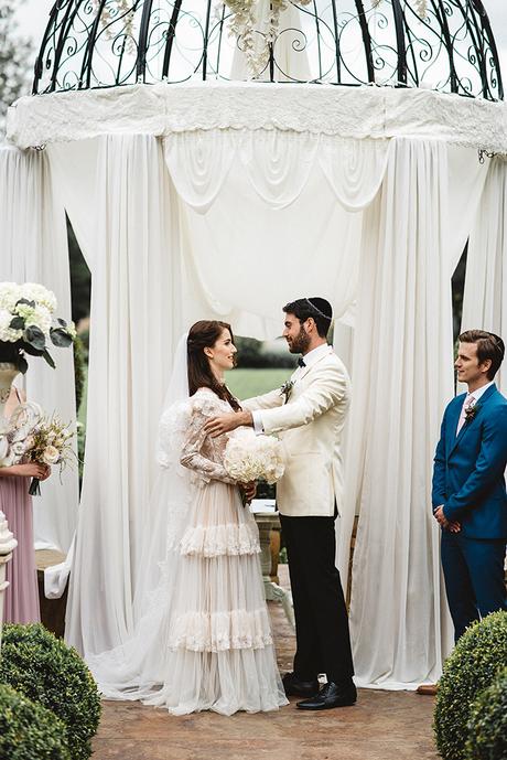 Jewish fairytale styled shoot in purple hues at the Chateau Challain