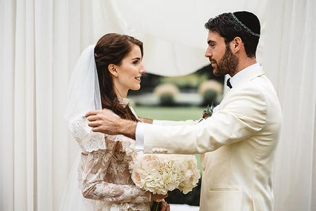 Jewish fairytale styled shoot in purple hues at the Chateau Challain