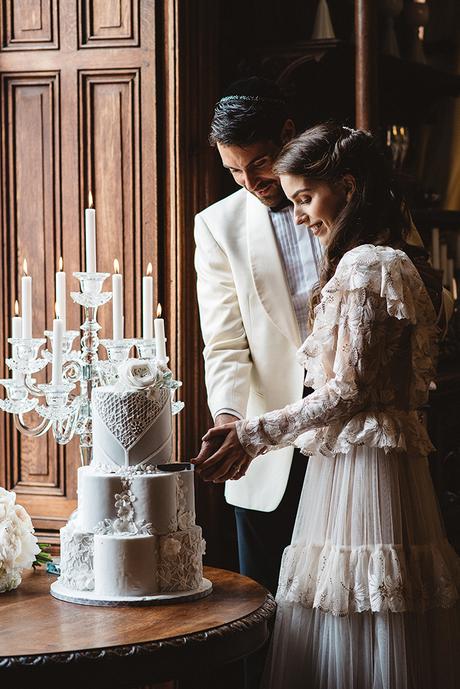 Jewish fairytale styled shoot in purple hues at the Chateau Challain