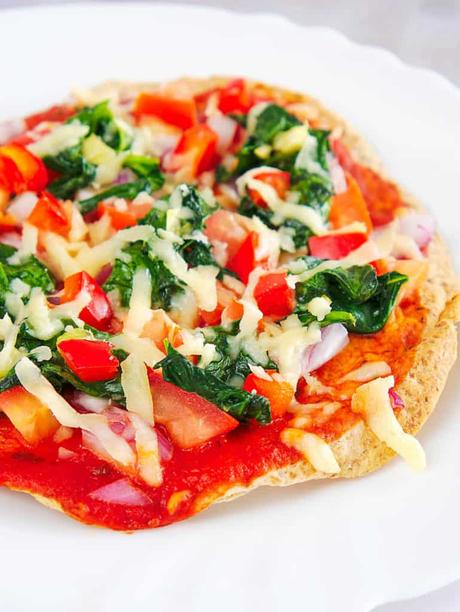 Easy Vegetarian Flatbread Pizza Recipe