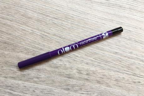 Plum Natur Studio All Day Wear Kohl Kajal Review & Swatches